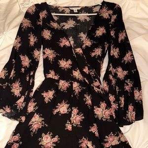 american eagle floral romper xxs